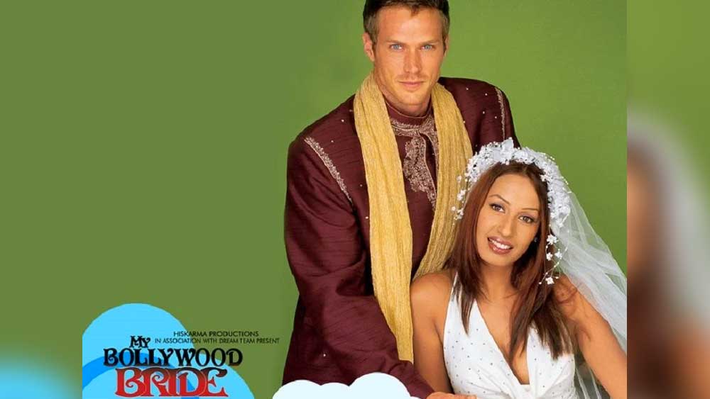 লাস ভেগাসে ব্র্যাড এবং কাশ্মীরা বিয়ে করেন। তাঁদের প্রেমপর্ব নিয়ে একটি ছবিও প্রযোজনা করেন ব্র্যাড। ‘মাই হলিউড ব্রাইড’ নামে সেই ছবির নায়িকা ছিলেন কাশ্মীরাই।