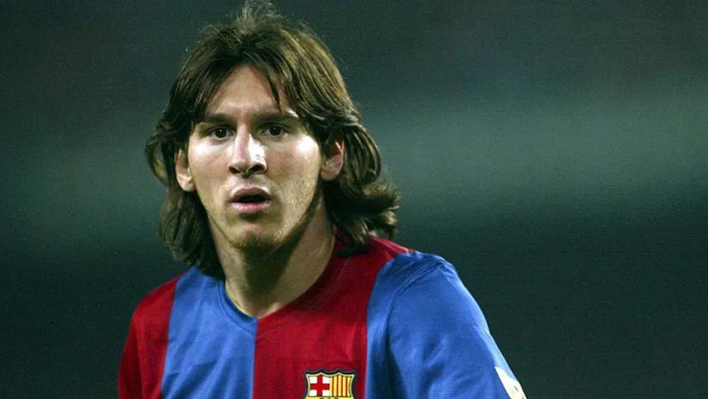 ২০০৬ সালের সেপ্টেম্বরে চুলের দৈর্ঘ্য আরও বেড়ে যায়। ঘাড়, কাঁধ ছাড়িয়ে যায় চুল।