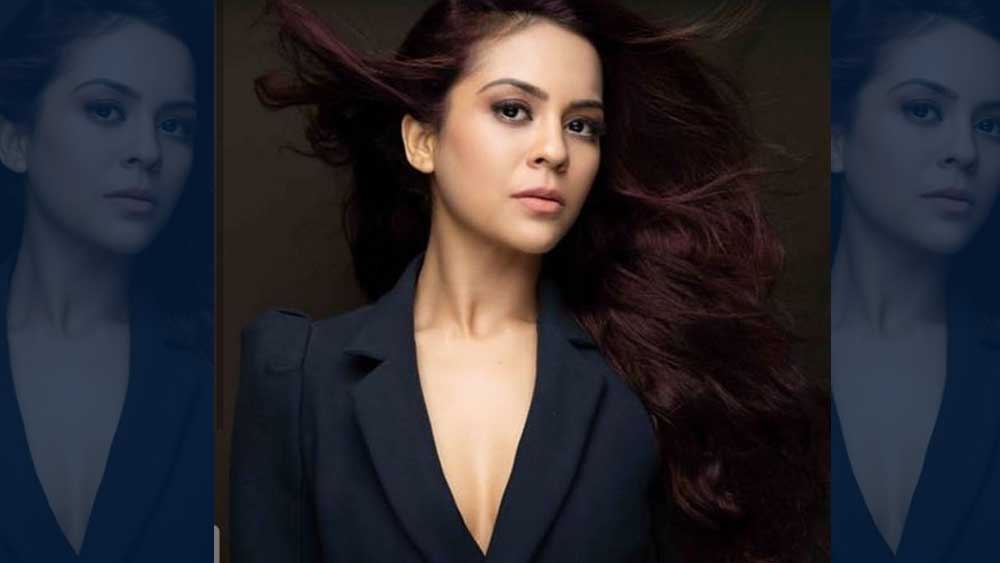 তার পর অবশ্য গত কয়েক বছরে কোনও ছবিতেই দেখা যায়নি তাঁকে। সুযোগ পাননি ছোট পর্দার কোনও সিরিয়ালেও। পরিবর্তে অংশ নিয়েছেন রিয়েলিটি শো-এ।