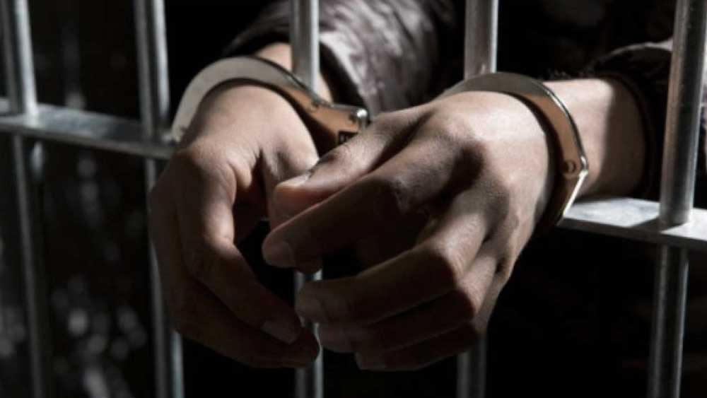 সামাকে জেরা করে বাকি দুষ্কৃতীদের খোঁজ পায় পুলিশ। মেয়ের হত্যাকারীদের হাজতে পাঠাতে পেরে শান্তি পান মরিয়ম।