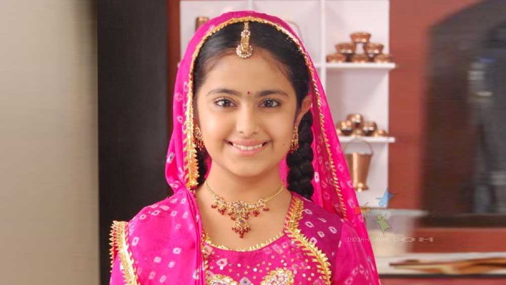 এর পর অবিকা অভিনয় করেন আর এক জনপ্রিয় ধারাবাহিক ‘সসুরাল সিমর কা’-এ। এখানেও তাঁর অভিনীত ‘রোলি’ চরিত্রটি খুব জনপ্রিয় হয়েছিল। টানা ৫ বছর সম্প্রচারিত হয়েছিল ধারাবাহিকটি।