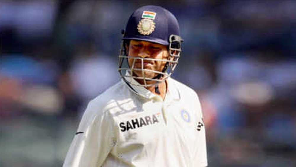 ১৯৯৭ সালের ২৭ মার্চ ব্রিজটাউনে ওয়েস্ট ইন্ডিজের বিরুদ্ধে ৮১ রানে শেষ হয় সচিন তেন্ডুলকরের ভারত। যা ওয়েস্ট ইন্ডিজের মাটিতে ভারতের সর্বনিম্ন টেস্ট স্কোর।