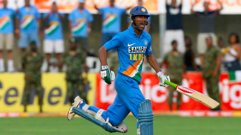 কইফের শেষ টেস্ট ছিল ২০০৬ সালে ওয়েস্ট ইন্ডিজের বিরুদ্ধে। সে বছরই শেষ ওয়ান ডে ম্যাচে খেলেছিলেন নভেম্বরে দক্ষিণ আফ্রিকার বিরুদ্ধে।