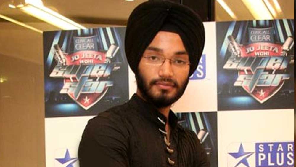 ২০০৮ সালের ১ অগস্ট অনুষ্ঠানটি হওয়ার কথা ছিল। কিন্তু তাঁর ৩ দিন আগে, ২৯ জুলাই রিসর্টের সুইমিং পুলে ডুবে মৃত্যু হয় তাঁর।