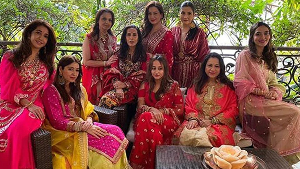 ২০২০ সালেই নাতাশা করবা চৌথ ব্রতও পালন করেছেন। তার পর তাঁদের বিয়ের জল্পনা আরও জোরালো হয়।