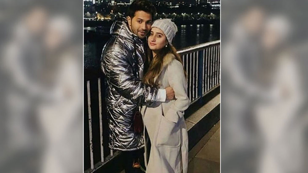 বিয়ে নিয়ে তখনও কিছু বলেননি বরুণ নিজে বা তাঁর পরিবার। তবে করিনার শো-এ তিনি জানান, নাতাশার সঙ্গে লিভ ইনেও তাঁর আপত্তি ছিল না।