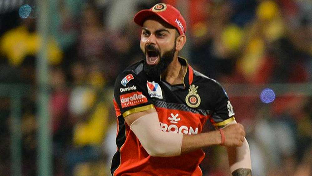 রোহিত শর্মা এবং ধোনির তুলনায় আইপিএল ২০২০ থেকে ২ কোটি টাকা বেশি উপার্জন করেছেন বিরাট কোহালি। ১৭ কোটি টাকা পারিশ্রমিক পেয়ে তালিকার প্রথম স্থানে আছেন ভারত অধিনায়ক। চলতি বছরের আইপিএল থেকে ধনীতম ক্রিকেটার রয়্যাল চ্যালেঞ্জার্স বেঙ্গালুরুর কোহালিই।২০১৯ সালে সুরেশ রায়নার পরে দ্বিতীয় ক্রিকেটার হিসেবে আইপিএল-এ ৫ হাজার রান সম্পূর্ণ করেন তিনি।