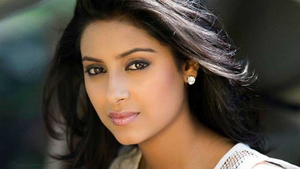 তদন্তে আরও জানা যায়, প্রত্যুষার দেহে অপরিণত ভ্রূণের অংশ পাওয়া গিয়েছে। পরে রাহুল জানান, গর্ভপাত তাঁদের যৌথ সিদ্ধান্ত ছিল। কারণ বিয়ের আগে তাঁরা সন্তান চাননি। এমনকি, গর্ভপাতের দিন তিনি প্রত্যুষার সঙ্গেই ছিলেন। কিন্তু অনেকক্ষণ অপেক্ষা করতে হচ্ছিল বলে তাঁকে চলে যেতে বলেন প্রত্যুষা।