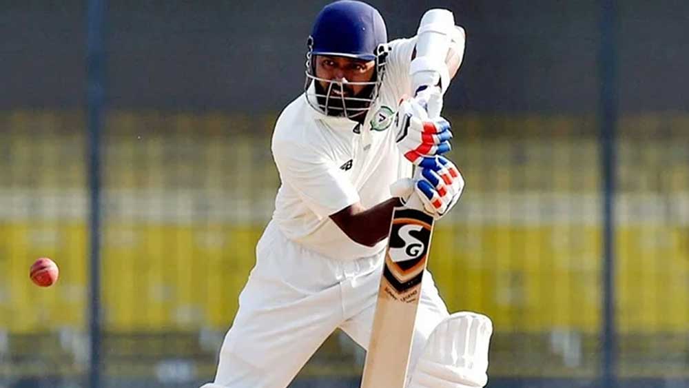 কেরিয়ারের ৩১ টেস্টে তিনি মোট ১৯৪৪ রান করেছেন। গড় ৩৪.১০। সর্বোচ্চ ২১২।