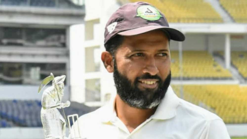 অবসর গ্রহণের পরে জাফর এখন অনেক বেশি সক্রিয় সোশ্যাল মিডিয়ায়। বিভিন্ন বিষয়ে তাঁর মন্তব্য ঘিরে আলোচনা চলে নেটমহলে।