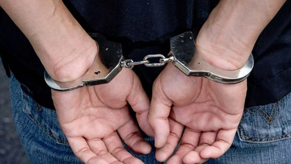 1 arrested for giving fake witness