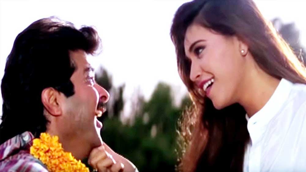 টেলিভিশনের পাশাপাশি একই সময়ে বড় পর্দাতেও কেরিয়ার শুরু করেছিলেন নিকি। ১৯৯৪ সালে অনিল কপূরের বিপরীতে তাঁর প্রথম ছবি ‘মিস্টার আজাদ’ মুক্তি পায়। ছবিতে নিকি অভিনয় করেছিলেন পার্শ্ব চরিত্রে। তাঁর অভিনীত চরিত্রের নাম ছিল ইনস্পেক্টর শালু।