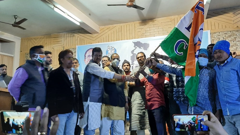 345 Toto-Auto Driver Joined TMC, Joining in fear of Muscle power says BJP dgtld