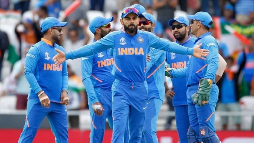 রবিবার এক দশকের সেরা ক্রিকেটারদের তিনটে তালিকা প্রকাশ করেছে আন্তর্জাতিক ক্রিকেটের নিয়ামক সংস্থা আইসিসি। তিন ফর্ম্যাটের তিনটে তালিকা মিলিয়ে মোট পাঁচ জন ভারতীয় ক্রিকেটারকে দেখা গিয়েছে।