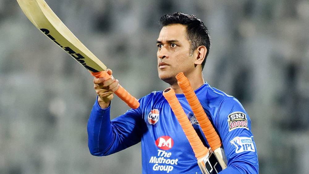 দেশের অন্যতম সফল অধিনায়ক ধোনি ৭২টি টি-টোয়েন্টিতে ভারতকে নেতৃত্ব দিয়েছেন। তার মধ্যে ৪১টি জয় এসেছে টিম ইন্ডিয়ার। টি-টোয়েন্টিতেও তাঁর সাফল্য কম নয়।