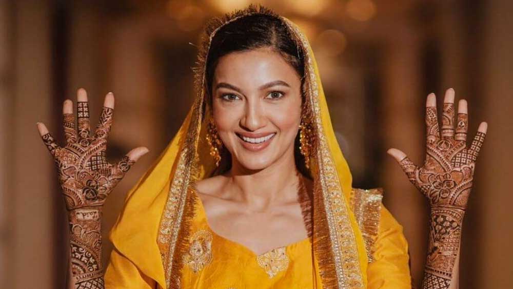 ২০০৩ সালে ছবিতে অভিনয় শুরু তাঁর। অভিনয় করেছিলেন ‘মিস ইন্ডিয়া: দ্য মিস্ট্রি’ ছবিতে। এর পর ‘আন: মেন অ্যাট ওয়ার্ক’, ‘শঙ্কর দাদা এমবিবিএস’ ছবিতে ও বিশেষ ভূমিকায় তাঁকে দেখা গিয়েছে। প্রথম প্রচারের আলোয় আসেন ২০০৯ সালে, ‘রকেট সিংহ: সেলসম্যান অব দ্য ইয়ার’ ছবিতে। অভিনয় করেছিলেন রণবীর কপূরের বিপরীতে।