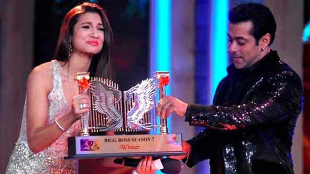 ছোট পর্দাতেও বার বার দেখা গিয়েছে তাঁকে। ‘ঝলক দিখলা যা’, ‘বিগ বস’, ‘ফিয়ার ফ্যাক্টর: খতরোঁ কে খিলাড়ি’-সহ বিভিন্ন রিয়েলিটি শো-এ তিনি অংশ নিয়েছেন। ধারাবাহিক ‘গটবন্ধন’ এবং ওয়েবসিরিজ ‘দ্য অফিস’-এও গওহর অভিনয় করেছেন।