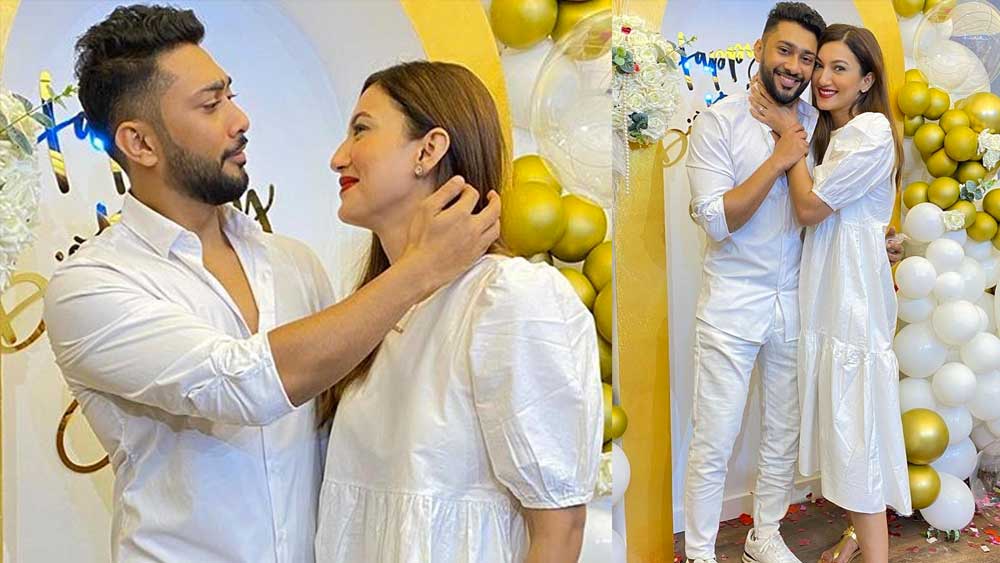 তাঁদের বিয়ের ডিজিটাল আমন্ত্রণপত্র ছিল আলোচনার কেন্দ্রে। সেখানে তাঁদের প্রেমপর্বকে বলা হয়েছে ‘লকডাউন লভস্টোরি’ বলে। গওহর এবং জায়েদ জানিয়েছেন, তাঁদের সম্পর্ক শুরু হয়েছে বিয়ের কয়েক সপ্তাহ আগে।