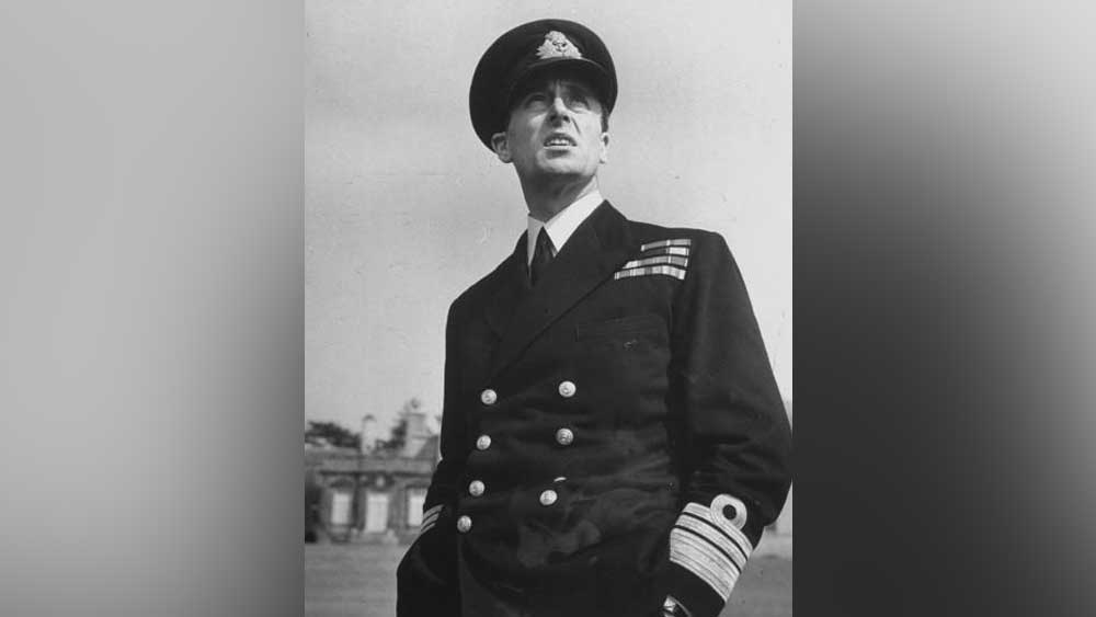 লর্ড মাউন্টব্যাটেনের জীবনেও বিয়ের পরে এসেছেন একাধিক নারী। ফরাসি অভিজাত এবং ধনী পরিবারের নারী ইয়োলা লেতেলিয়েরের সঙ্গে ৭ বছর ধরে প্রেমের সম্পর্কে ছিলেন তিনি। ১৯৬০ সালে প্রয়াত হন এডুইনা। তার পরে মাউন্টব্যাটেনের জীবনে এসেছিলেন এক তরুণী। তাঁর একাধিক সম্পর্ক নিয়ে বলেছেন একদা ঘনিষ্ঠ কর্মচারীরা। এমনকি, মেয়ে প্যাট্রিসিয়াও জানতেন বাবার বিবাহ বহির্ভূত সম্পর্কের কথা।