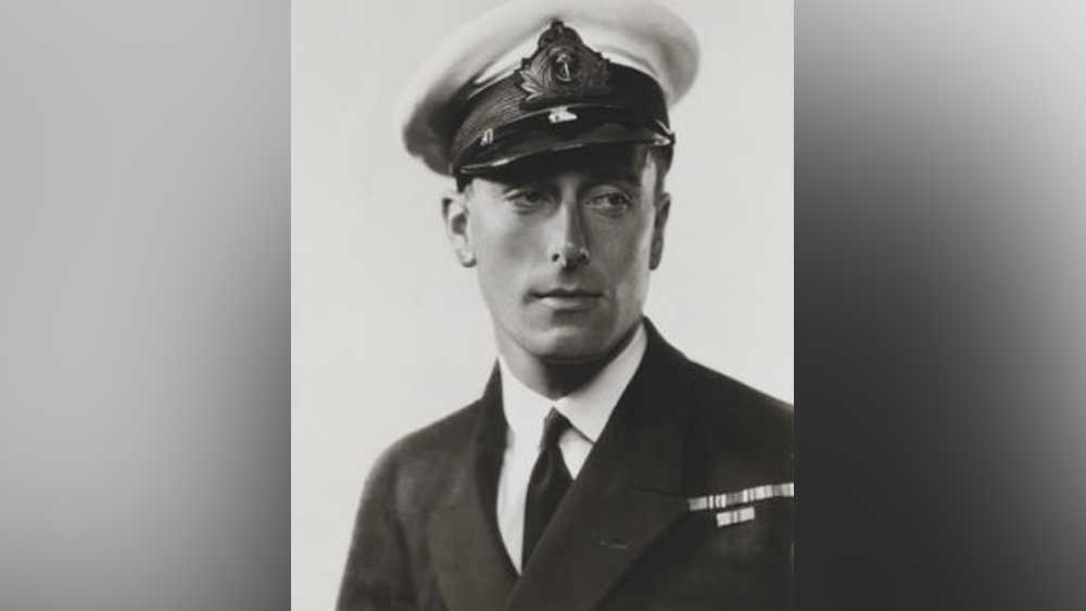 ১৯৪৮ সালে মাউন্টব্যাটেন যখন মাল্টায় ছিলেন, সে সময় তাঁর গাড়িচালক ছিলেন রন পার্কস। তাঁর দাবি, সে সময় রাবতায় নিয়মিত সমকামী যৌনকর্মীদের কাছে যেতেন মাউন্টব্যাটেন। তবে ২০ বছর ধরে মাউন্টব্যাটেনের সচিব হিসেবে কাজ করা রন পার্কস পরে দাবি করেন, মাউন্টব্যাটেন সমকামী ছিলেন না।