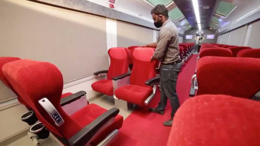 দার্জিলিং হিমালয়ান রেলওয়ে, নীলগিরি মাউন্টেন রেলওয়ে, কাংড়া ভ্যালি রেলওয়ে, কাশ্মীর উপত্যকা, কালকা-সিমলা রেলওয়ে, মহারাষ্ট্রের মাথেরান হিল রেলওয়ে এবং আরাকু উপত্যকার ক্ষেত্রে এই অত্যাধুনিক কামরাগুলিকে ব্যবহার করার কথা ভাবা হয়েছে।