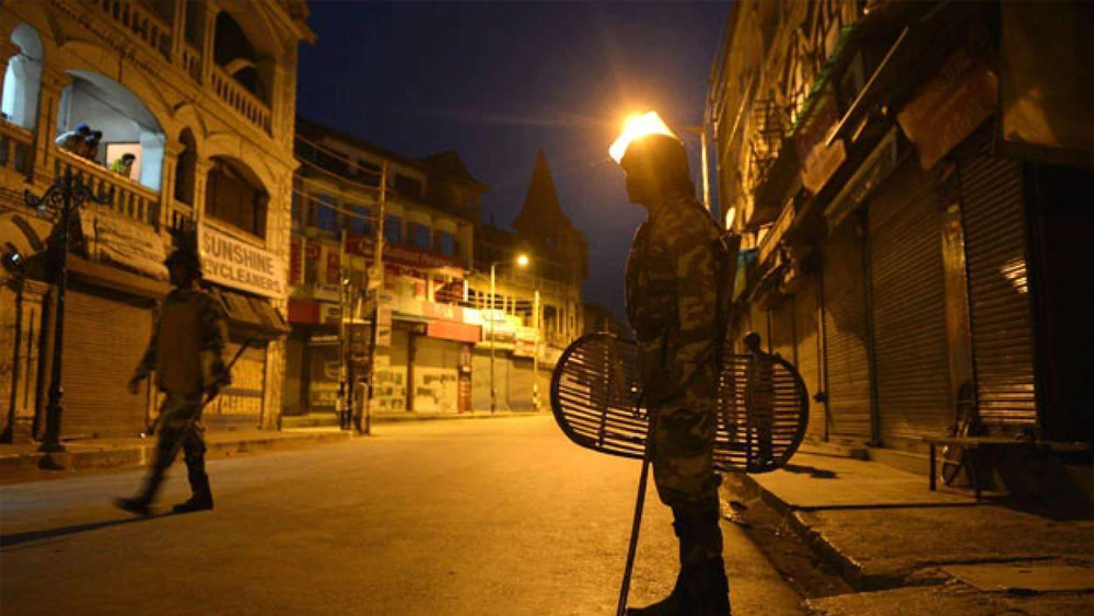 দিল্লিতে সোমবার রাত থেকে ৬ দিনের লকডাউন, সংক্রমণ হার বৃদ্ধি পাওয়ায় সিদ্ধান্ত