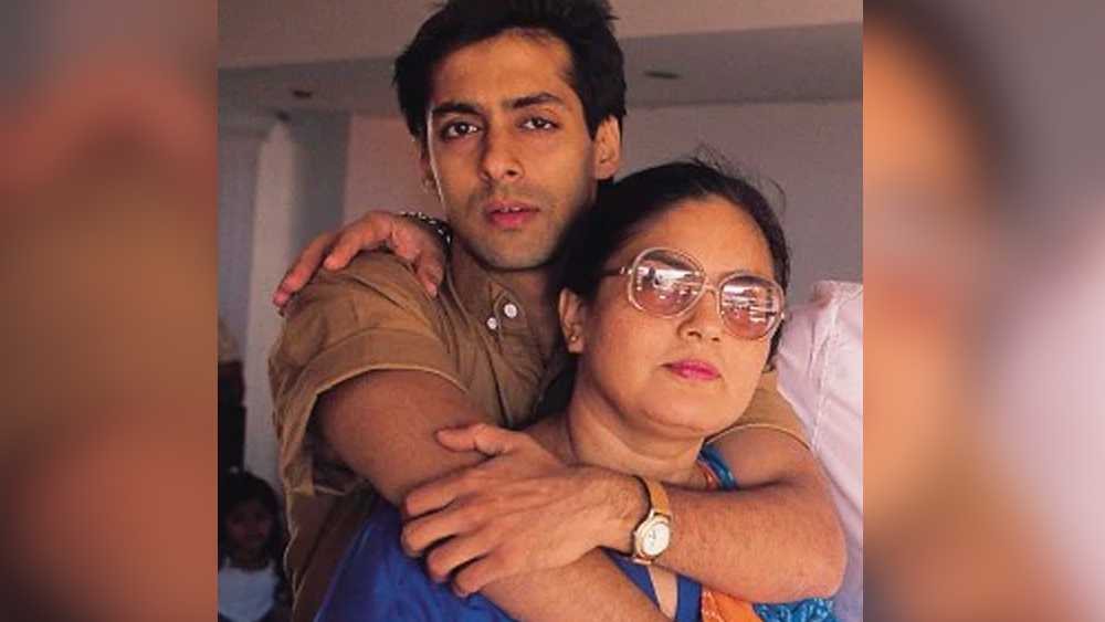 মায়ের কষ্ট দেখতে পারতেন না সলমন। সুশীলা তাঁর প্রাক্তন স্বামীর সঙ্গে সম্পর্ক প্রায় শেষ করে দিয়েছিলেন। আর সলমনকে নিজের মায়ের জায়গায় অন্য এক মহিলাকে বসাতে হয়েছিল। সেই থেকে রাগ তৈরি হয় সলমনের মনে। কথা বলতেন না তাঁর সৎ মায়ের সঙ্গে। কেবল সলমন না। আরবাজ, সোহেল, আলবিরা কেউই নাকি সহ্য করতে পারতেন না হেলেনকে।