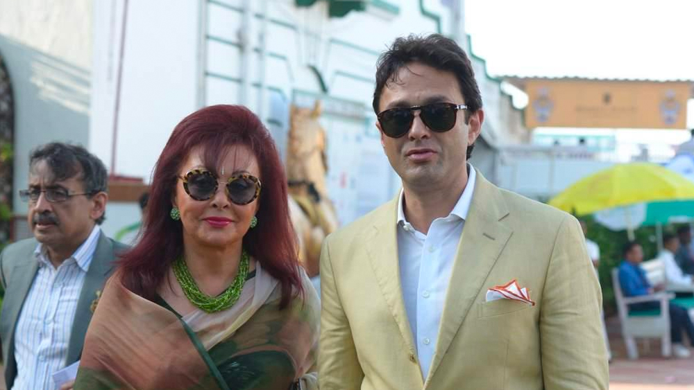 নেস-প্রীতি ছিলেন বলিউডের অন্যতম পাওয়ার কাপল। তবে শোনা যায়, প্রথম থেকেই সম্পর্কের বিরোধিতায় করেছিলেন নেসের মা মৌরিন। বলেছিলেন, “নেস যদি একটা জেব্রাকে বিয়ে করে তাতেও আমার কিছু এসে যায় না!”