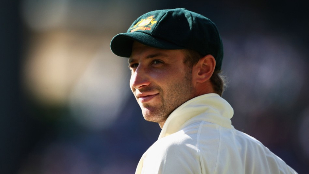 তার পরের বছরই ঘটে ফিল হিউজের মৃত্যু। ২৫ নভেম্বর ২০১৪ সালে অ্যাবটের বল লাগে হিউজের মাথায়। ২ দিন পর হাসপাতালে মৃত্যু হয় তাঁর। আজও দক্ষিণ অস্ট্রেলিয়ার হয়ে খেলতে নামা হিউজের নামের পাশে লেখা থাকে ৬৩, অপরাজিত।