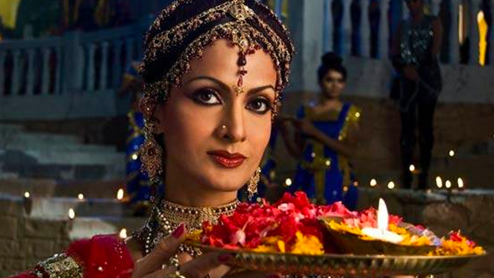 ২০১২ সালে জি টিভিতে সম্প্রচারিত হয়েছিল ‘রামায়ণ: সব কে জীবন কা আধার’। মূলত তুলসীদাসের ‘রামচরিতমানস কাব্য’ অবলম্বনে এই ধারাবাহিকে শিখা ছিলেন কৈকেয়ীর চরিত্রে।