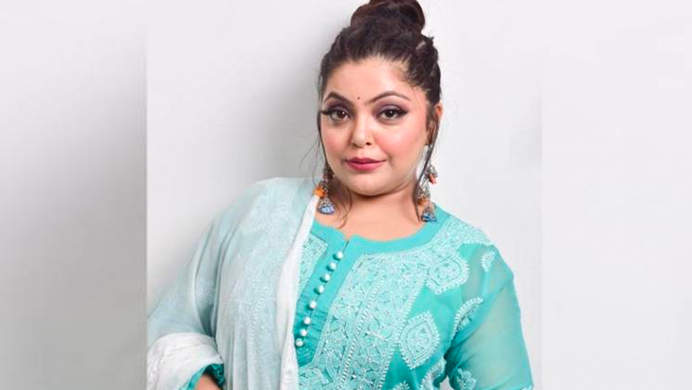 দিব্যার অকালপ্রয়াণে শোকস্তব্ধ বিনোদন দুনিয়া। সোশ্যাল মিডিয়ায় শোকপ্রকাশ করেছেন শিল্পা শিরোদকর এবং দেবলীনা ভট্টাচার্যর মতো তারকারা।