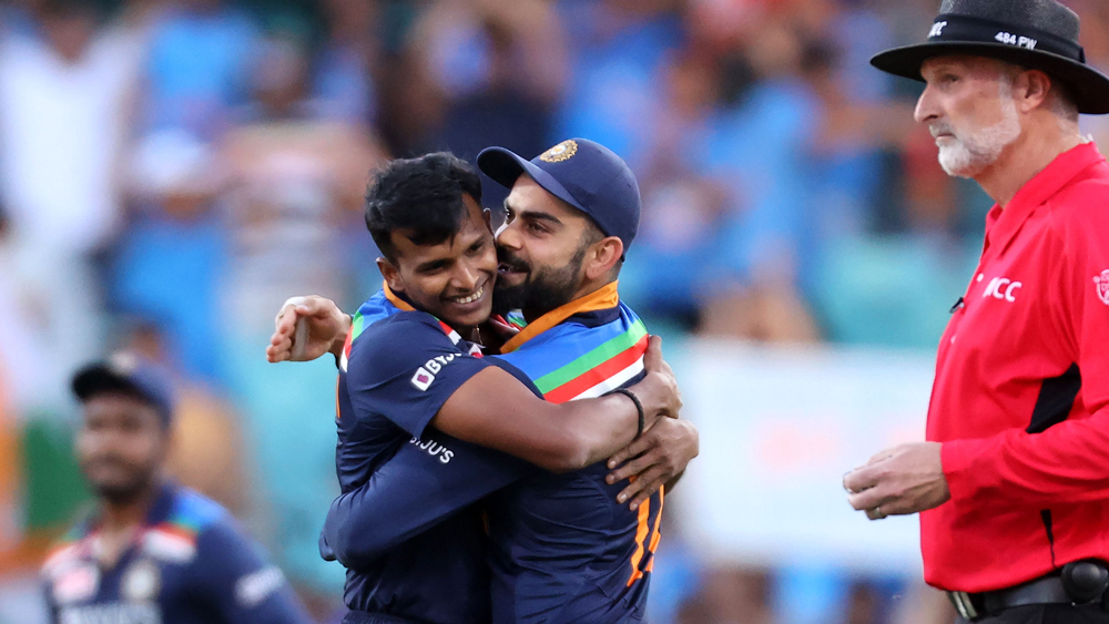 টি-টোয়েন্টি সিরিজ শুরু থেকেই খেলেছেন তামিলনাড়ুর এই পেসার। প্রথম ম্যাচে ৪ ওভারে ৩০ রান দিয়ে ৩ উইকেট নেন। দ্বিতীয় ম্যাচে ৪ ওভারে মাত্র ২০ রান দিয়ে নেন ২ উইকেট।