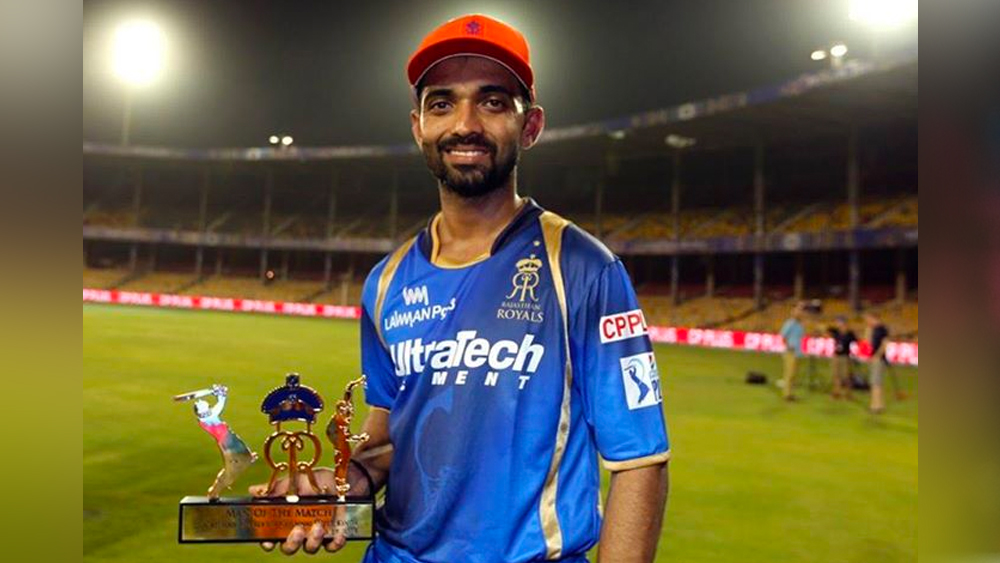 ১৭ বছর বয়স থেকে রাহানে প্রশিক্ষণ নিতে শুরু করেন প্রাক্তন ক্রিকেটার প্রবীণ আমরের কাছে। ঘরোয়া ক্রিকেটে দুর্দান্ত পারফরম্যান্সের দৌলতে ২০১১ সালে তাঁর সামনে খুলে যায় জাতীয় দলের দরজা। সে বছর ইংল্যান্ডের বিরুদ্ধে ওয়ান ডে ম্যাচে তাঁর অভিষেক হয়।