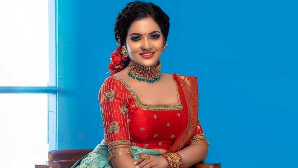 কিন্তু তাঁদের সেই আশা পূর্ণ হল না। ৯ ডিসেম্বর, বুধবার ভোরে চিত্রাকে মৃত অবস্থায় পাওয়া গেল চেন্নাইয়ের শহরতলির এ‌কটি হোটেলে।