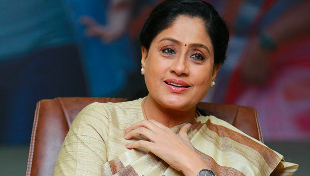 তাঁর অভিনয়দক্ষতার সেই বলিষ্ঠ দিক জড়িয়ে আছে ১৯৯০ সালের ছবি তেলুগু ছবি ‘কর্তব্যম’-এর সঙ্গে। কিরণ বেদীর জীবন থেকে অনুপ্রাণিত এই ছবিতে বিজয়াশান্তি অভিনয় করেছিলেন কেন্দ্রীয় চরিত্রে। কড়া পুলিশ অফিসারের চরিত্রে অনবদ্য অভিনয় তাঁকে এনে দেয় জাতীয় পুরস্কার।