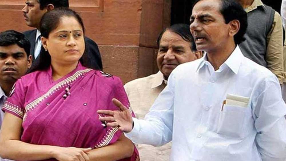 ২০০৯ সালে লোকসভা নির্বাচনে তিনি টিআরএস প্রার্থী হিসেবে জয়ী হন মেড়ক কেন্দ্র থেকে। পরবর্তী সময়ে আলাদা তেলঙ্গানা রাজ্যর দাবিতে তিনিও আন্দোলনে শামিল হয়েছিলেন।