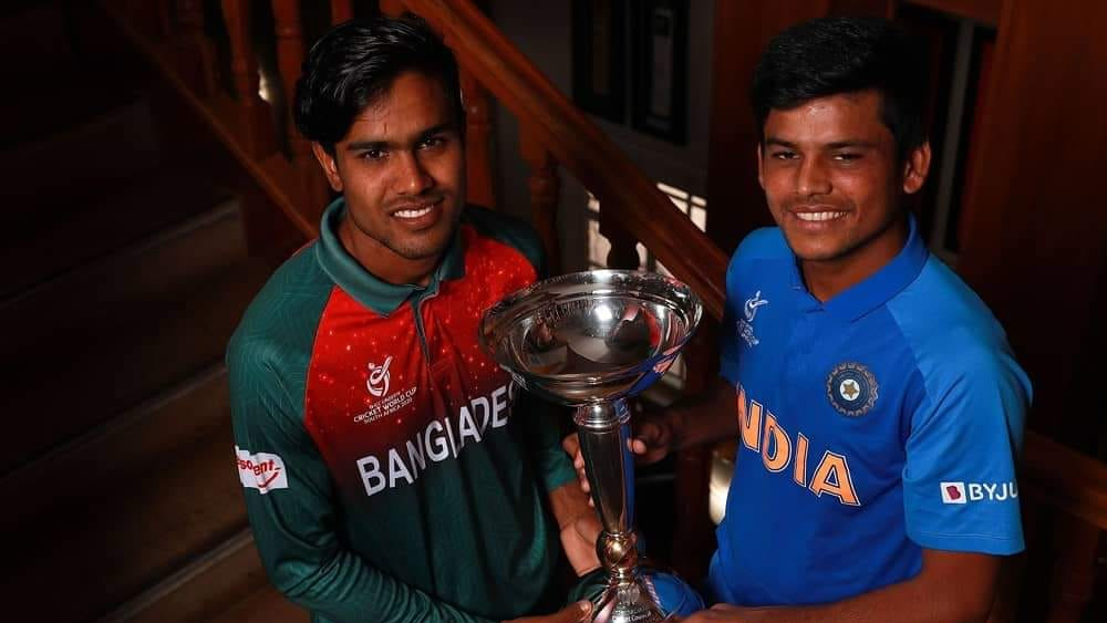 যে দেশ কোনওদিন ক্রিকেট বিশ্বকাপের কোনও পর্যায়ে ফাইনালেই পৌঁছতে পারেনি, তারা কি না কাপ জিতবে! আকবর আলির কথা গুরুত্বই পায়নি সংবাদমাধ্যমে। ধরে নেওয়া হয়েছিল টগবগে রক্তর ‘অতিরিক্ত আত্মবিশ্বাস’ কথা বলেছে।