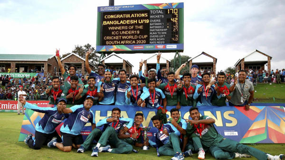 নিউজিল্যান্ডের বিরুদ্ধে সেমিফাইনালে জিতে আকবরের অধিনায়কত্বে প্রথমবার বিশ্বকাপ ফাইনালে পা রাখে বাংলাদেশ। একবারও তার কৃতিত্ব নিজে নেননি আকবর। বরং বলেছেন, এই দলীয় সাফল্যের নেপথ্যে আছে বাংলাদেশ ক্রিকেট বোর্ড। প্রচুর ম্যাচ খেলার সুযোগ, বিদেশ সফর, উন্নত পরিকাঠামো তাঁদের পরিশীলিত করেছে। বারবার এমনটাই জানিয়েছেন অধিনায়ক আকবর।