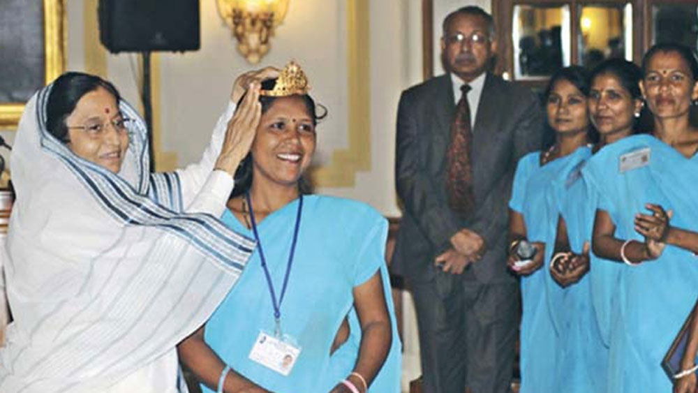 ২০২০ সালের ২৫ জানুয়ারি ৪২ বছর বয়সে তিনি পদ্মশ্রী সম্মান পান। যে দিন দিল্লি থেকে তাঁর কাছে এই ফোনটা এসেছিল, পদ্মশ্রী সম্মান কী তা জানতেন না ঊষা। সঙ্গে সঙ্গেই তিনি ফোনে বিন্দেশ্বর পাঠককে জানিয়েছিলেন। তারপরই বুঝতে পারেন এই সম্মানের মর্ম।