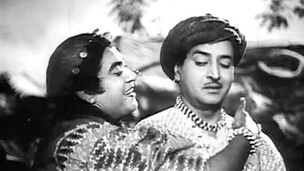 পরিণত সময়ে তাঁর অভিনয়ের অংশ হয়েছিল কৌতুকপ্রবণতা। কিশোর কুমার এবং মেহমুদের সঙ্গে অভিনীত প্রাণের উল্লেখযোগ্য ছবির মধ্যে আছে ‘সাধু অউর শয়তান’, ‘আশা’, ‘বেওকুফ’ এবং ‘হাফ টিকিট’। অশোককুমার এবং প্রাণ ছিলেন অভিন্নহৃদয় বন্ধু। ১৯৫১ থেকে ১৯৮৭ সাল অবধি দু’জনে কাজ করেছেন ৮৭টিরও বেশি ছবিতে।