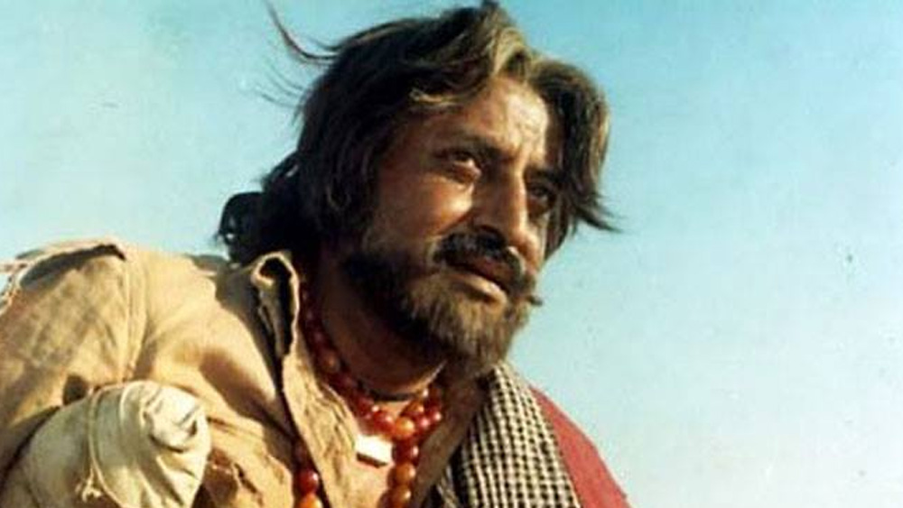 ১৯৯৮ সালে হৃদরোগে আক্রান্ত হন প্রাণ। এরপর অভিনয় প্রায় ছেড়েই দেন তিনি। শুধু অমিতাভ বচ্চনের অনুরোধে অভিনয় করেছিলেন বচ্চনের হোম প্রোডাকশনের ছবি ‘তেরে মেরে সপনে’ এবং ‘মৃত্যুদাতা’-য়। ২০০০ সালের পরে গেস্ট অ্যাপিয়ারেন্স ছাড়া তাঁকে কার্যত দেখাই যায়নি। একবারই মাত্র ছবি প্রযোজনা করেছিলেন প্রাণ। ১৯৯১ সালে মুক্তি পেয়েছিল তাঁর প্রযোজিত ও অভিনীত ছবি ‘লক্ষ্মণরেখা’। অভিনয় করেছেন বাংলা ছবিতেও।