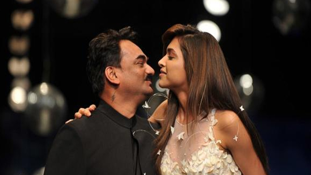 তবে শুধুই ফ্যাশন নয়। রডরিক্সের কাজের পরিধি বহুমুখী। একটি ক্যামিয়ো ভূমিকায় অভিনয় করেছেন ২০০৩ সালের ছবি, ‘বুম’-এ। ছোট পর্দার নাটক ‘ট্রু ওয়েস্ট’-এও তাঁকে দেখা গিয়েছে। ২০০৮ সালে মুক্তিপ্রাপ্ত ছবি ‘ফ্যাশন’-এ তিনি অভিনয় করেন নিজের ভূমিকাতেই।