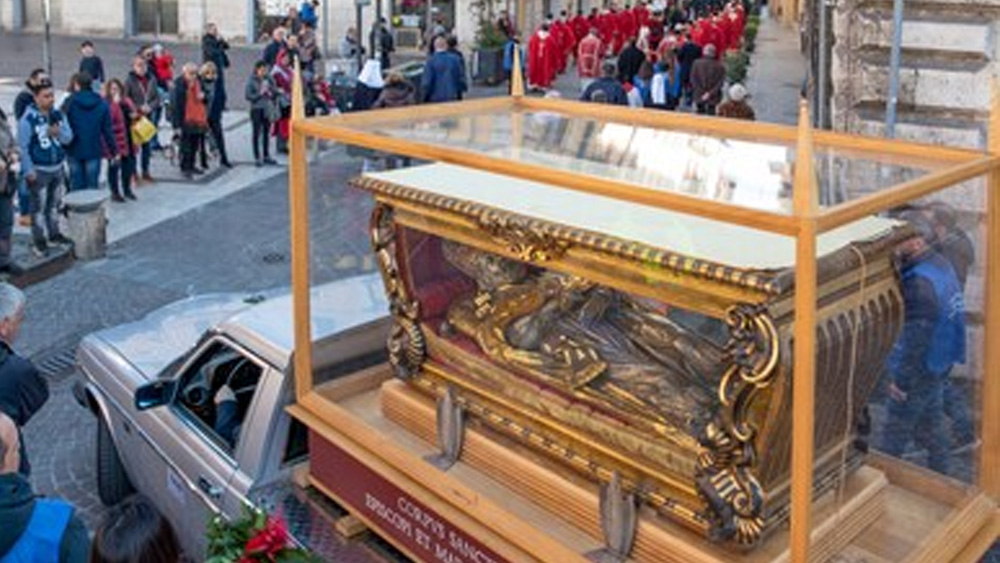 উদ্ধার হওয়া কঙ্কালের খুলি সান্তা মারিয়ার ব্যাসিলিকায় সজ্জিত থাকলেও অন্য অংশ আছে চেক প্রজাতন্ত্র, ফ্রান্স, আয়ারল্যান্ড, চেক প্রজাতন্ত্র, স্কটল্যান্ড এবং ইংল্যান্ডের বিভিন্ন গির্জায়|