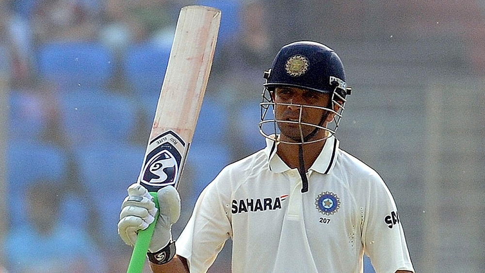 টেস্ট ক্রিকেটের ইতিহাসে এখনও পর্যন্ত দ্রাবিড়ই দ্বিতীয় সর্বাধিক রান সংগ্রহকারী। তাঁর ব্যাটে টেস্টে এসেছে ১৩ হাজার ২৮৮ রান। ভারতীয় ক্রিকেটারদের মধ্যে টেস্টে সবচেয়ে বেশি শতরানের তালিকাতে তিনি রয়েছেন দুইয়ে। দ্রাবিড়ের ব্যাটে এসেছে ৩৬ সেঞ্চুরি।