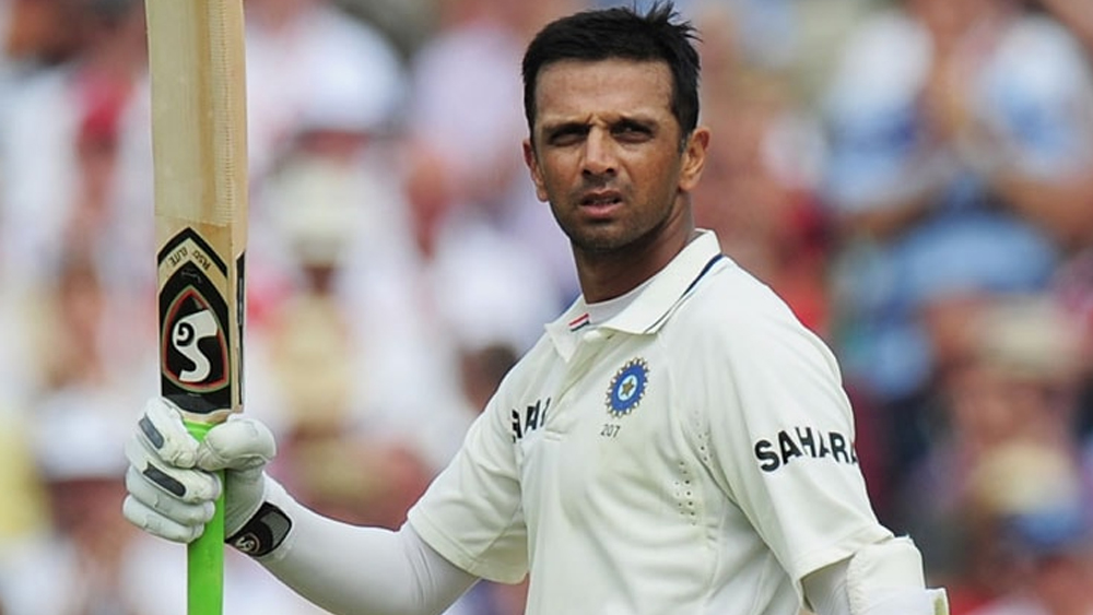 ১৯৯৯ সালে হ্যামিল্টনে দুই ইনিংসেই সেঞ্চুরি করেছিলেন দ্রাবিড়। প্রথম ইনিংসে করেন ১৯০। দ্বিতীয় ইনিংসে অপরাজিত থাকেন ১০৩ রানে। ১৯৯৯ সালে মোহালিতে নিউজিল্যান্ডের বিরুদ্ধে করেন ১৪৪। ২০০৩ সালে আহমেদাবাদে করেন ২২২। সেই আমদাবাদেই ২০১০ সালে করেন ১০৪। সেই সিরিজেই নাগপুরে করেন ১৯১।