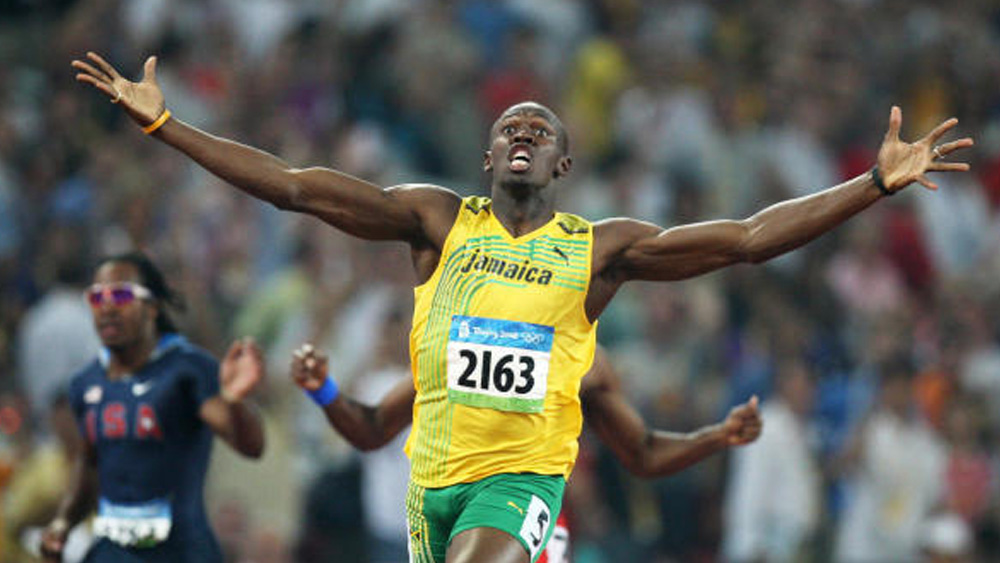 বৃহস্পতিবার কাম্বালা উৎসবে অংশ নিয়েছিলেন শ্রীনিবাস। পালিত মোষের সঙ্গে টানা ১৪২.৫ মিটার মাত্র ১৩.৬২ সেকেন্ডে পার করে ফেলেন শ্রীনিবাস। তাঁর গতি দেখে অবাক হয়ে যান দর্শকরা। সঙ্গে সঙ্গেই উসেইন বোল্টের সঙ্গে তাঁর গতির তুলনা করা শুরু হয়।