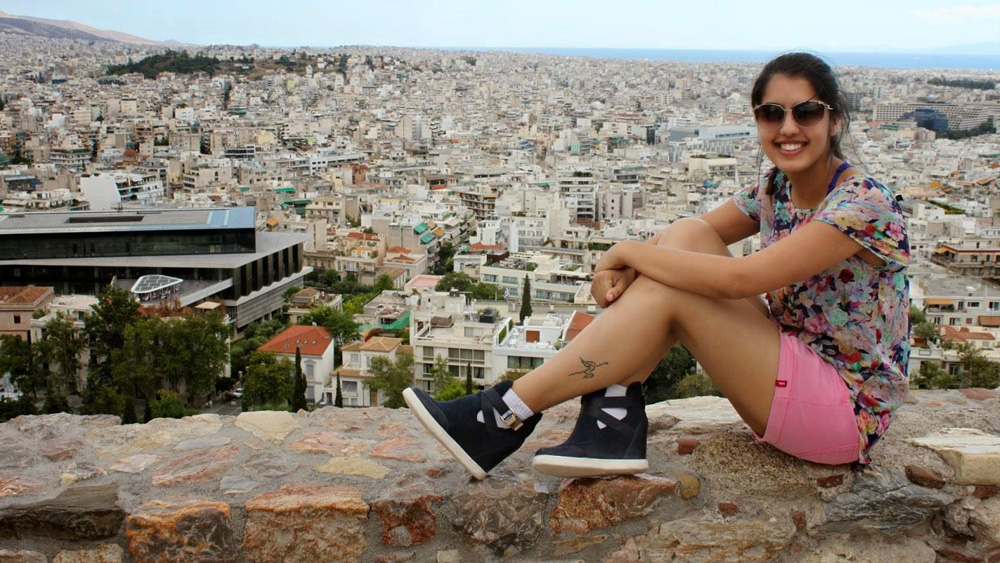 মুম্বইয়ের সোফিয়া পলিটেকনিক কলেজ থেকে সোশ্যাল কমিউনিকেশনস অ্যান্ড মিডিয়া নিয়ে পড়াশোনা করেন শগুন। বর্তমানে তিনি একজন ওয়েডিং প্ল্যানার। সেইসঙ্গে মডেলিং-ও করেন।