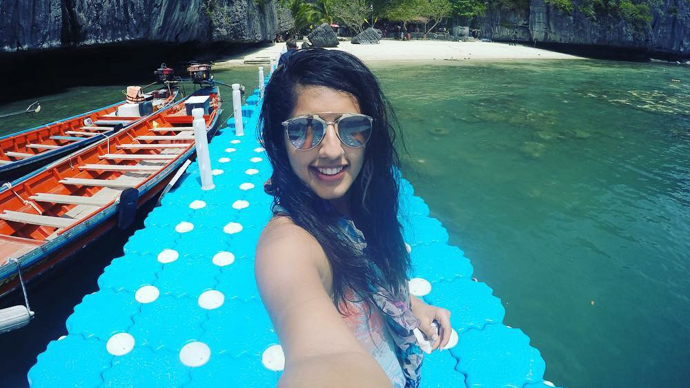 বলিউডের নায়িকা হওয়ার অনেক গুণই মজুত শগুনের মধ্যে। কিন্তু তিনি কি আদৌ ইচ্ছুক? এখনও অবধি সে রকম কোনও আগ্রহ দেখাননি সুন্দরী শগুন।