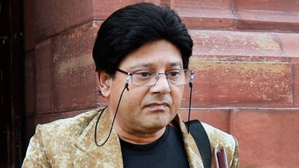 রাজনীতিতে ভাল পদ পেয়েছিলেন ঠিকই, কিন্তু নানা সময়ে তাঁর নানা বিতর্কিত মন্তব্য এবং রোজভ্যালি কাণ্ডে যুক্ত থাকার অভিযোগে বারবারই তাঁর দিকে ফিরে এসেছে বিতর্ক।