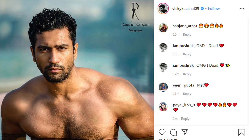 শুধু নায়িকারাই নন। পাল্লা দিয়েছেন নায়করাও। ডাব্বুর ক্যালেন্ডারের ছবি শেয়ার করেছেন ভিকি কৌশল। সেখানে তিনি জল থেকে উঠে আসছেন। ভিকির আধভেজা ছবিতে ভক্তদের ‘লাইক’ ছাড়িয়েছে ন’লক্ষ।